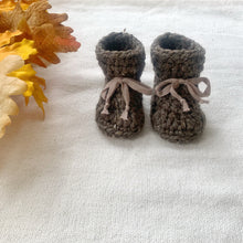 Load image into Gallery viewer, Sheepskin Slippers