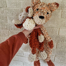 Load image into Gallery viewer, Fox Lovey